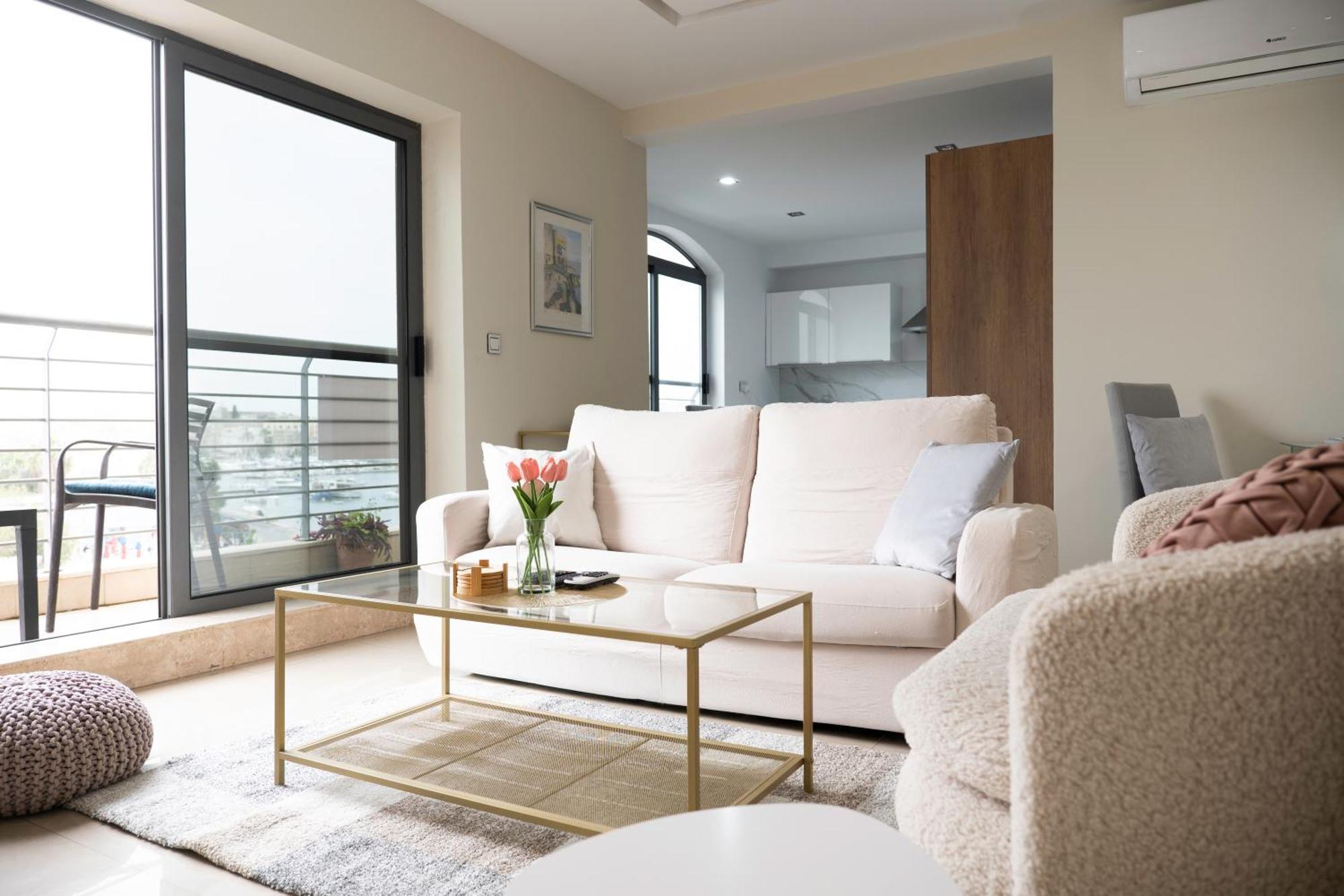 Golden Harbour - 2 Bedrooms, 2 Bathrooms 그지라 외부 사진